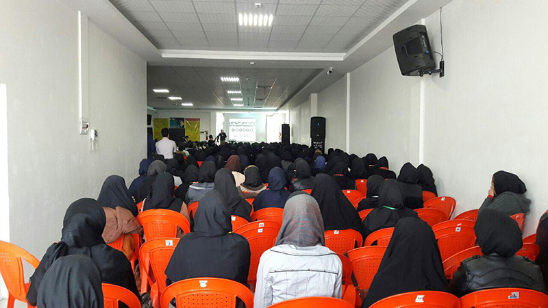 حضور دکتر فرهنگ در دفتر استقلال مشهد مقدس 